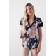 ΜΠΛΟΥΖΑ FLORAL ΜΕ V ΝΤΕΚΟΛΤΕ 881 ΜΠΛΟΥΖΑ FLORAL ΜΕ V ΝΤΕΚΟΛΤΕ 881
