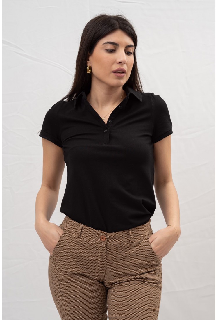 T-SHIRT WITH COLLAR AND BUTTONS 1530