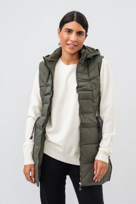 SLEEVELESS JACKET WITH DETACHABLE HOOD 890 SLEEVELESS JACKET WITH DETACHABLE HOOD 890