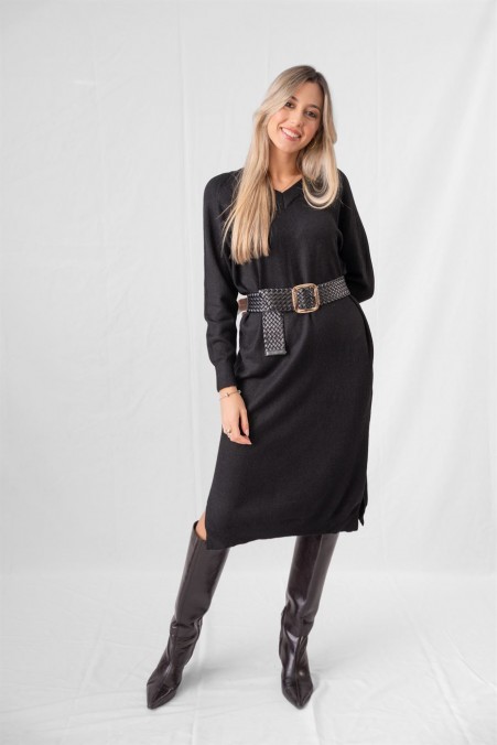 KNITTED DRESS WITH V NECKLACE R205