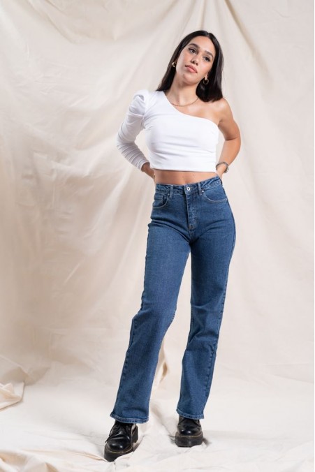 JEAN ΠΑΝΤΕΛΟΝΙ ΣΕ ΙΣΙΑ ΓΡΑΜΜΗ 149